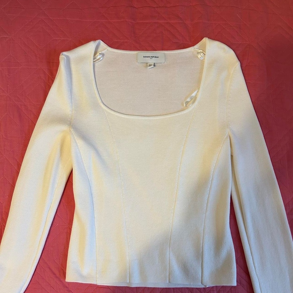 Banana Republic Off-White Knit Top